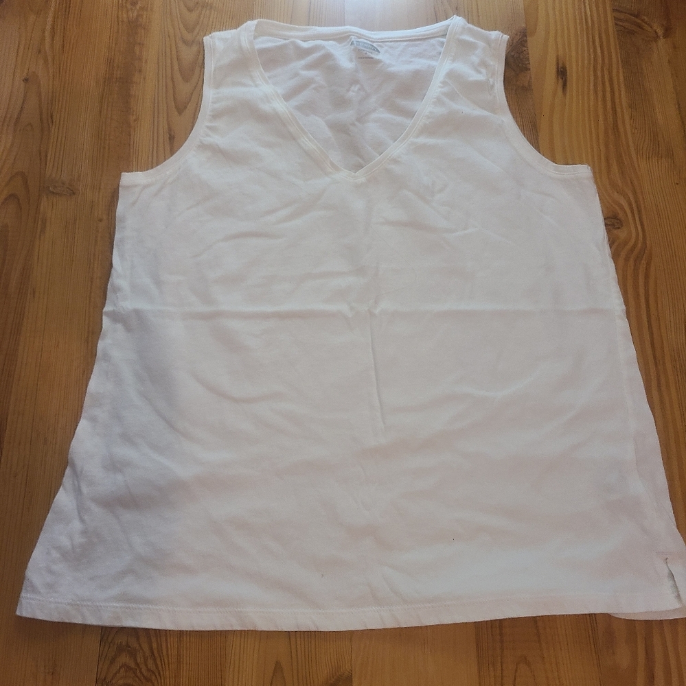 White sleeveless tshirt